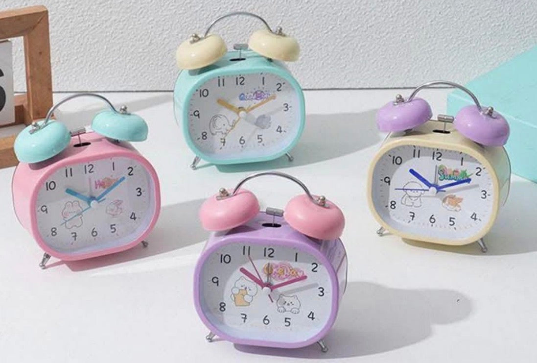 Réveil Matin Vintage à Double Cloche "Chat Kawaii" - Silencieux et Lumineux